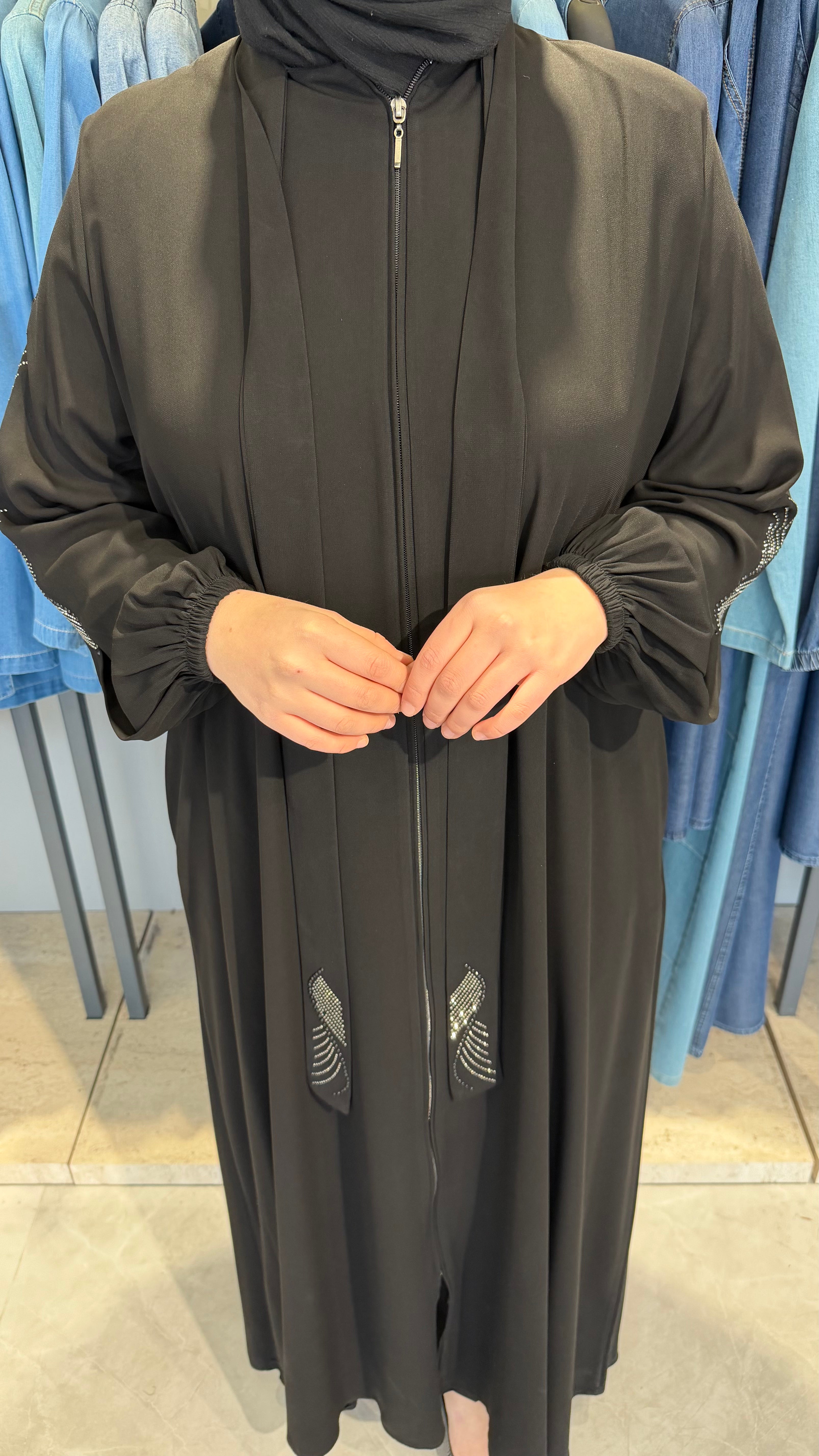 Yakası Kravatlı İpek Ferace - 3047