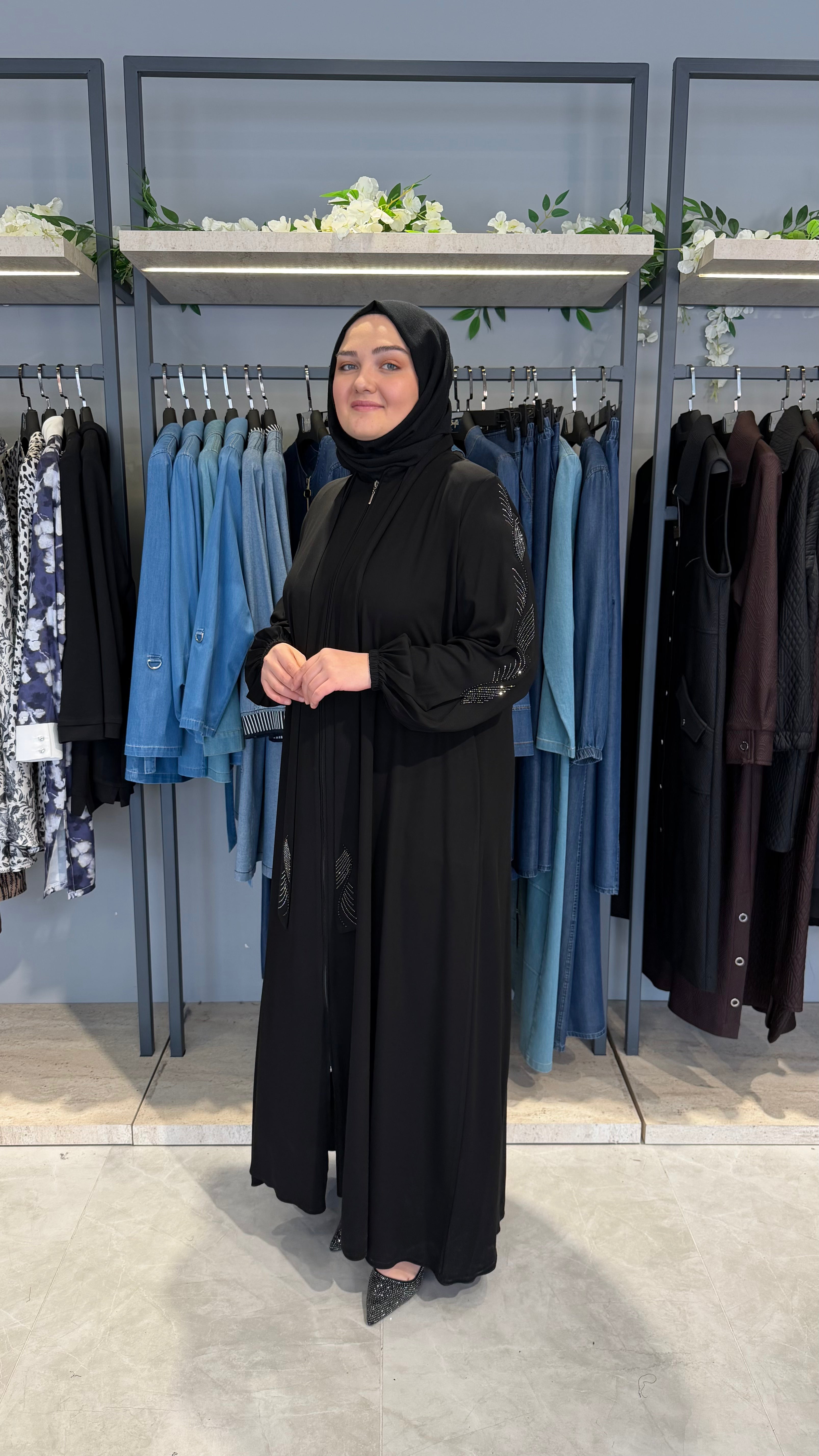 Yakası Kravatlı İpek Ferace - 3047