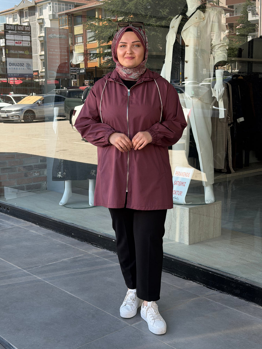 Lase İşlemeli Kapüşonlu Spor Kap - 2100
