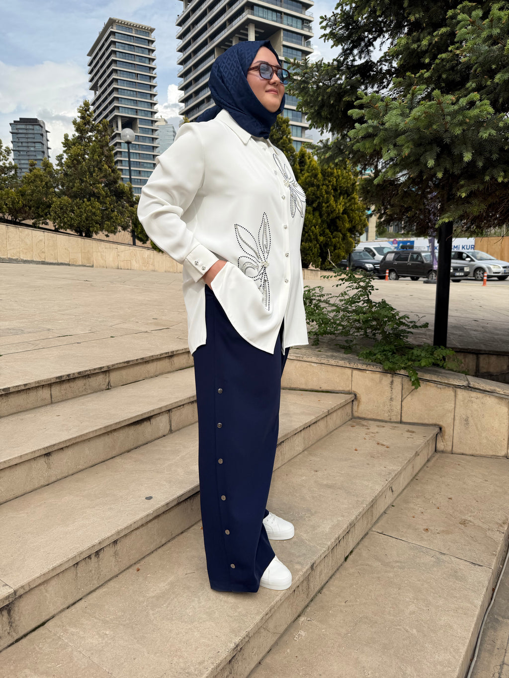 Düğme Aksesuarlı Etek Pantolon
