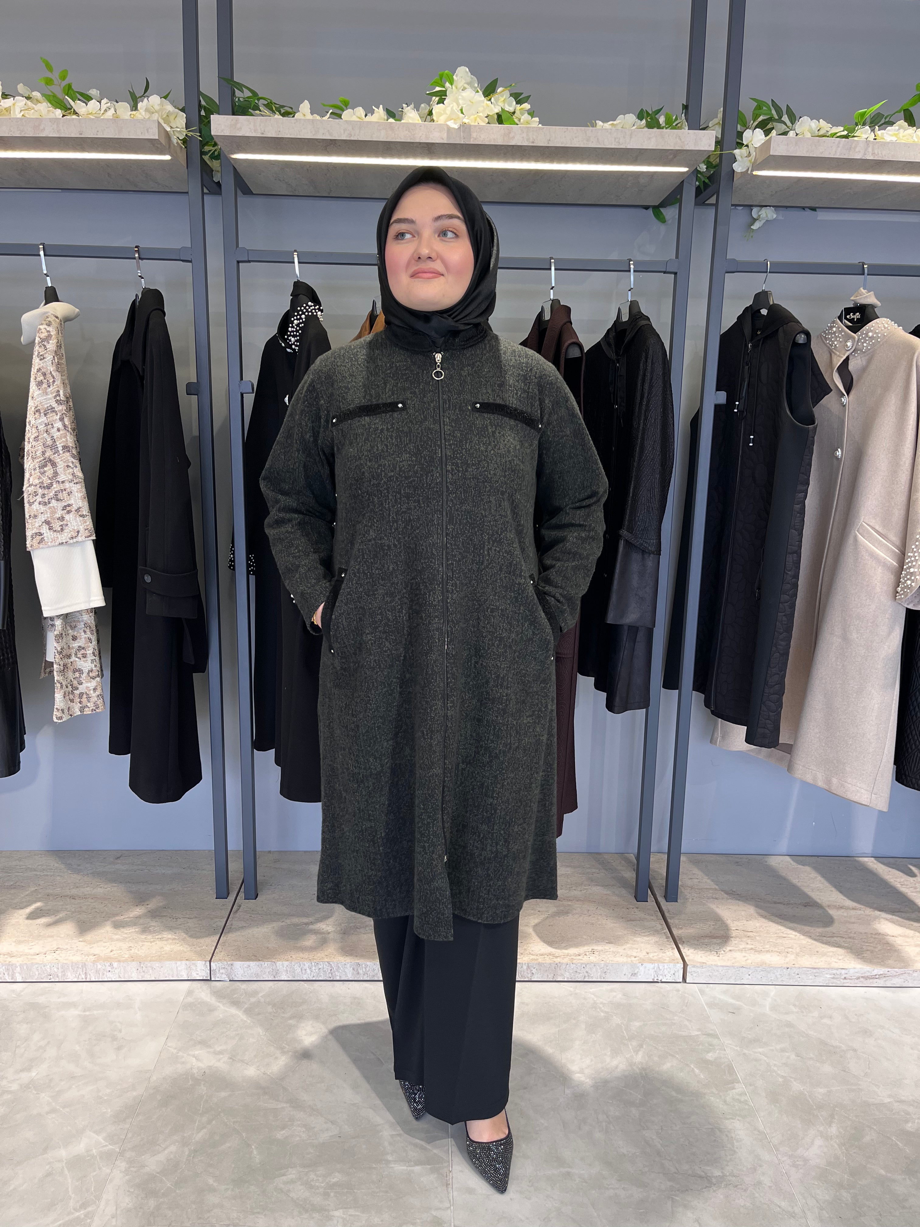 Göğüs ve Cebi Kürklü Cam Kırığı Astarsız Kaban - 2136