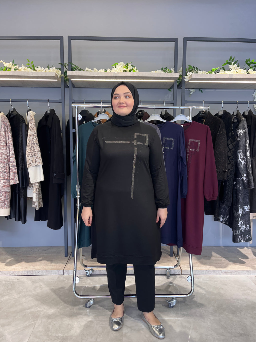 Önü Asimetrik Taşlı Günlük Tunik - 7317