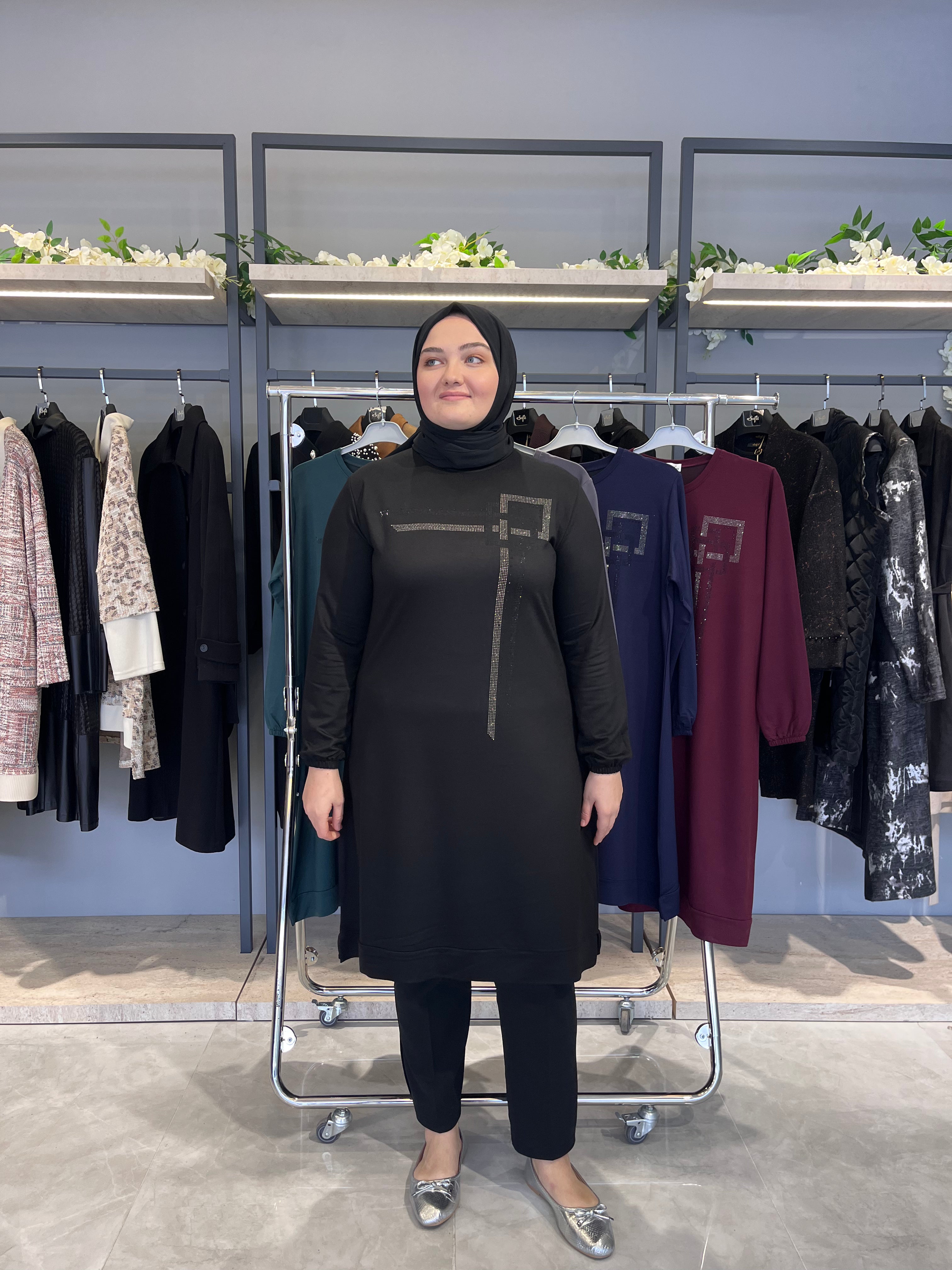 Önü Asimetrik Taşlı Günlük Tunik - 7317