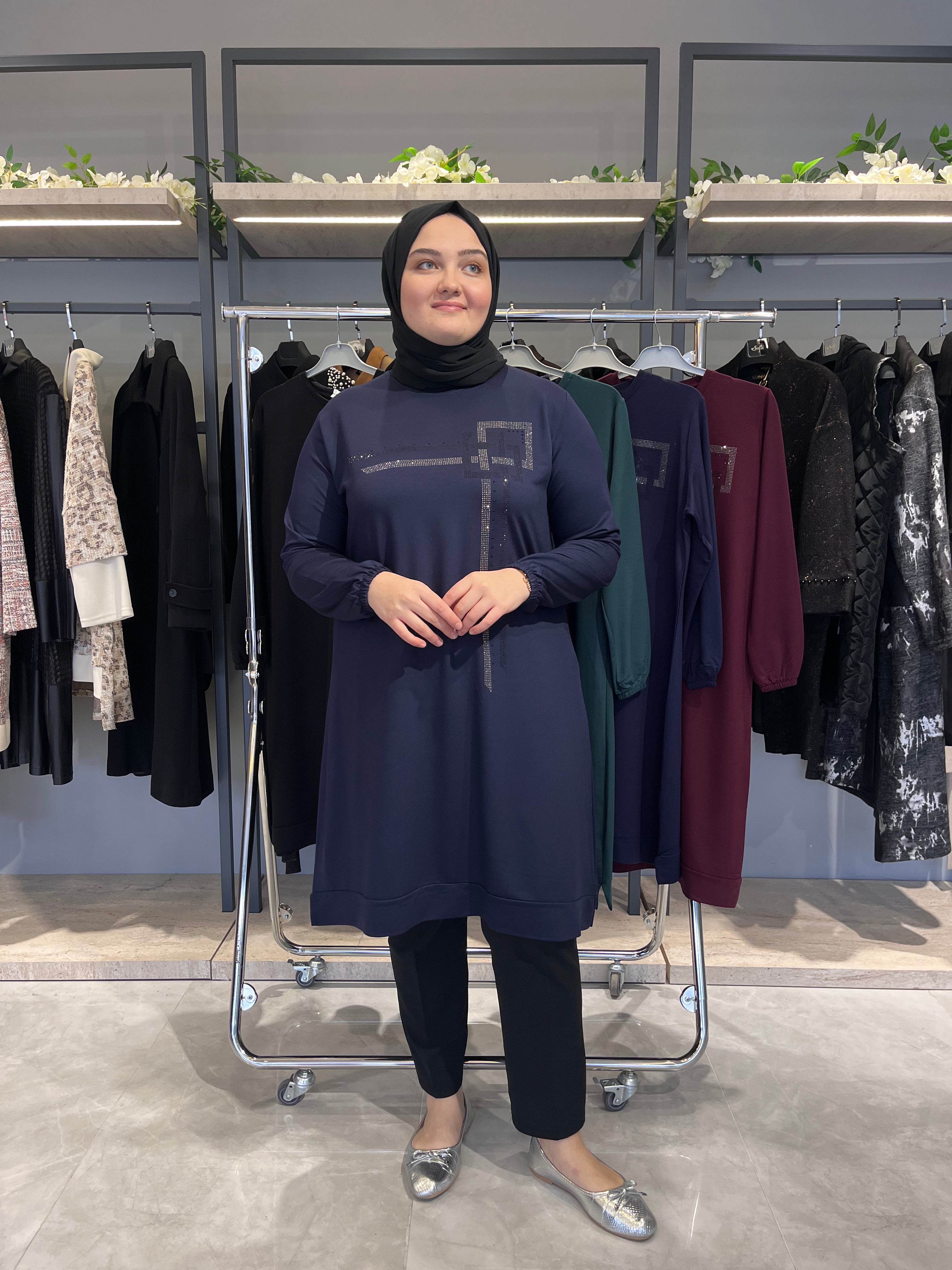 Önü Asimetrik Taşlı Günlük Tunik - 7317