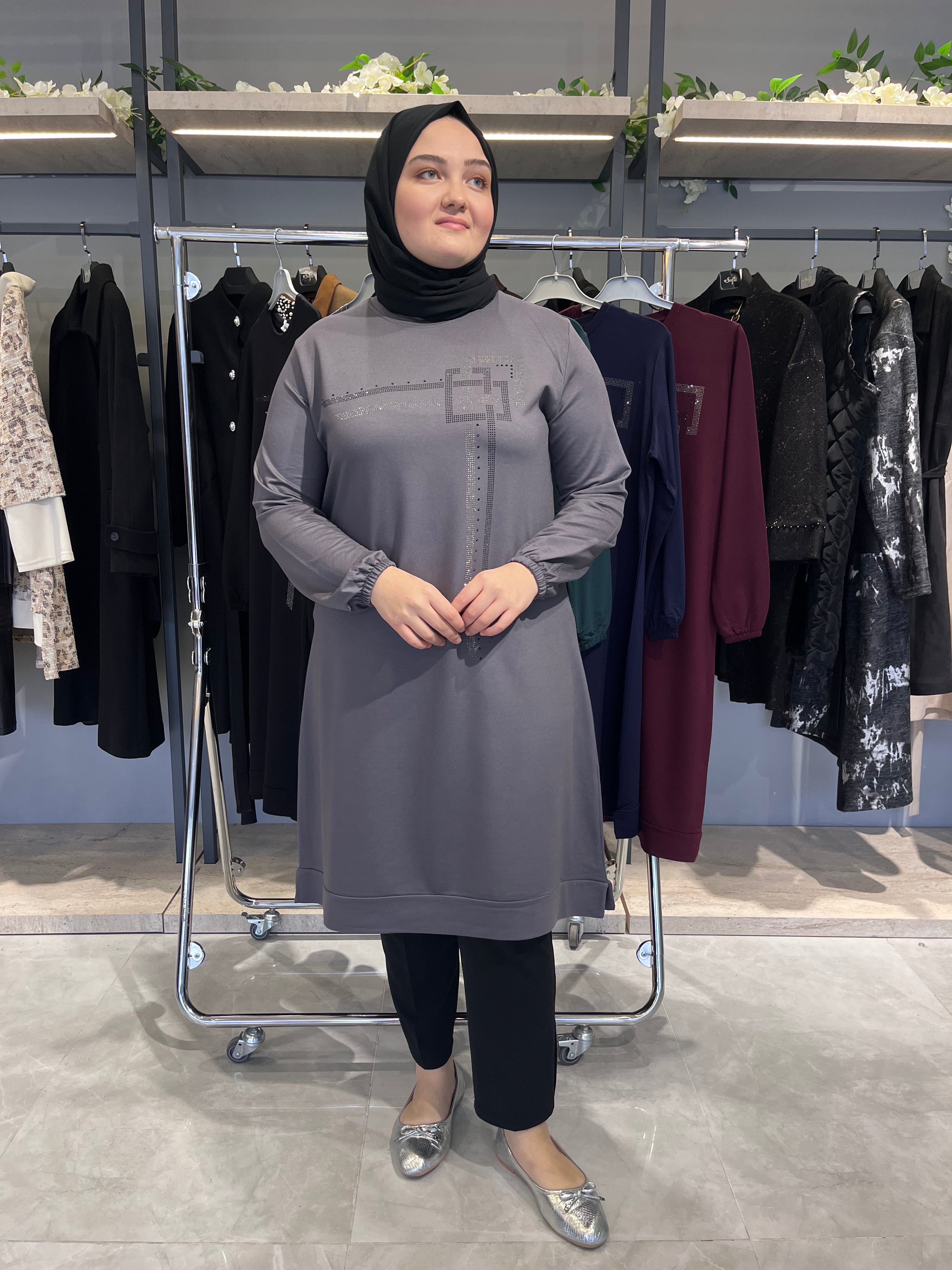 Önü Asimetrik Taşlı Günlük Tunik - 7317