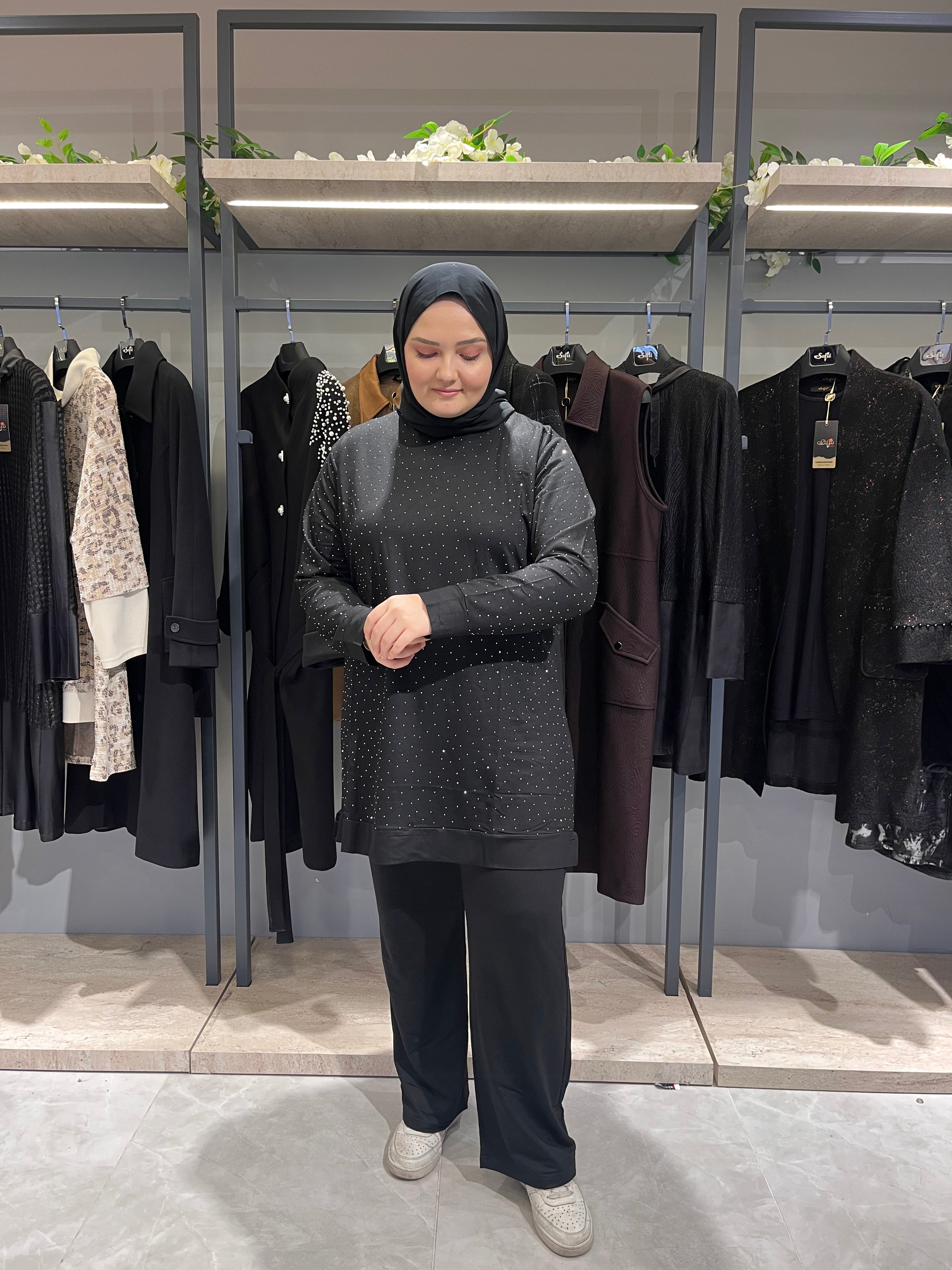 Bol Taşlı Pantolonlu Takım - 778