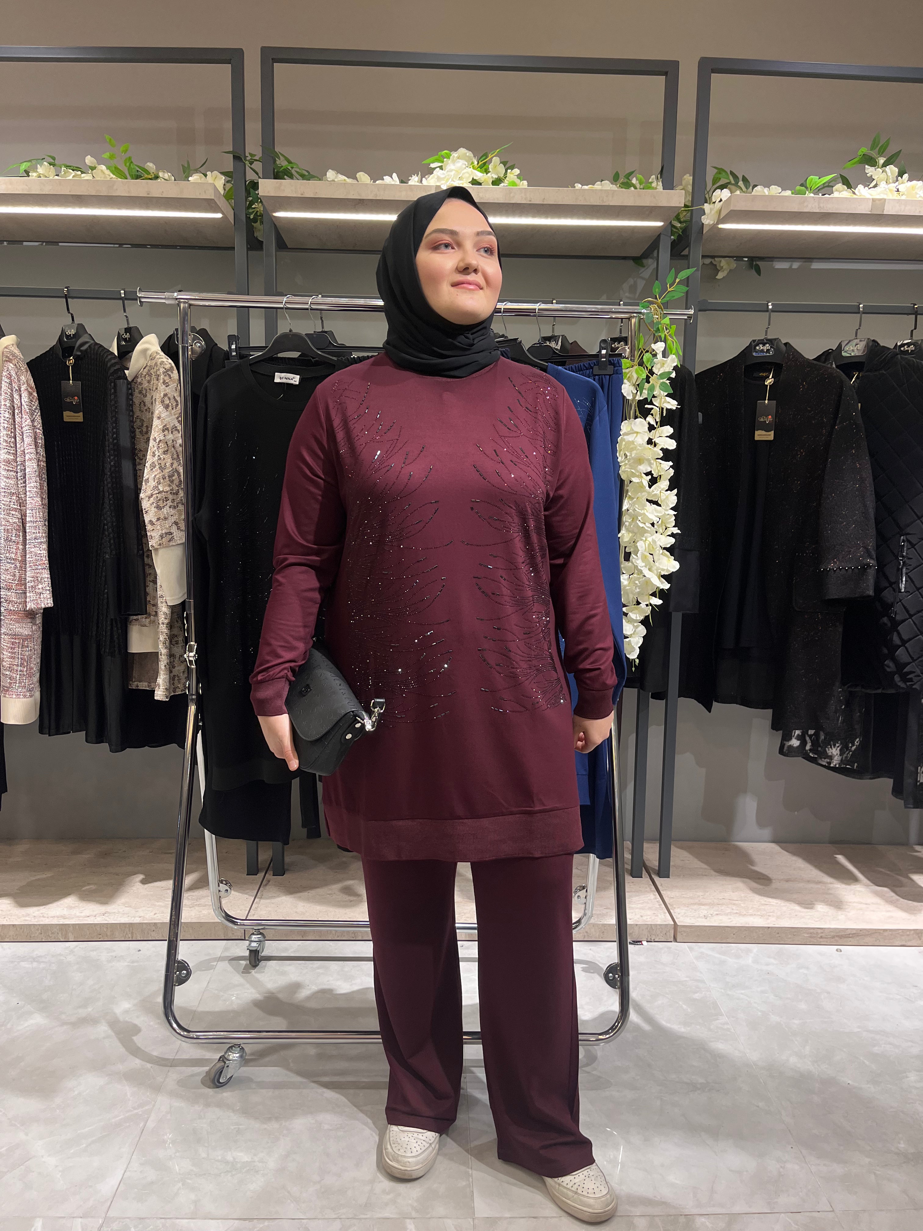 Önü Taş İşlemeli Pantolonlu Takım - 761