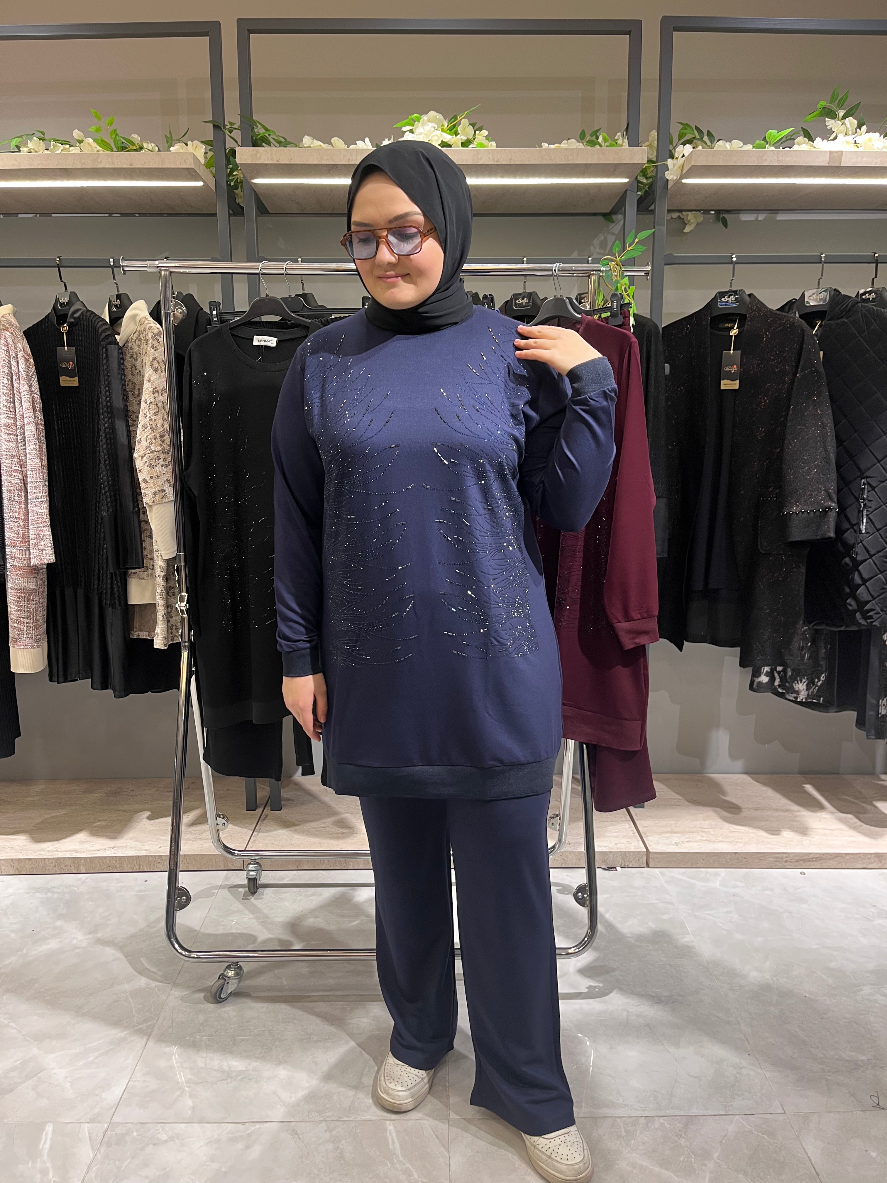 Önü Taş İşlemeli Pantolonlu Takım - 761