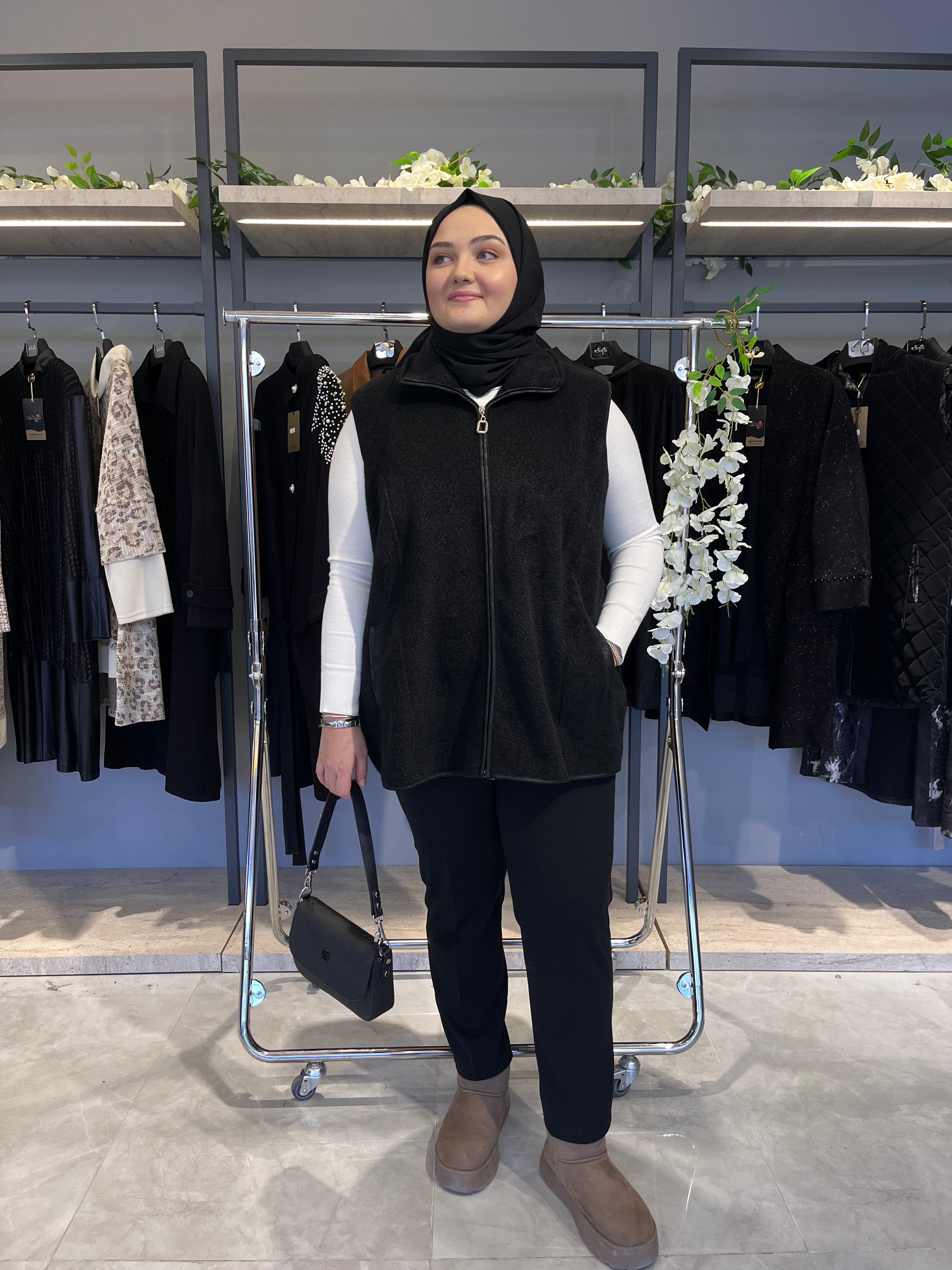 Deri Biyeli Astarsız Kaşmir Yelek  - 790