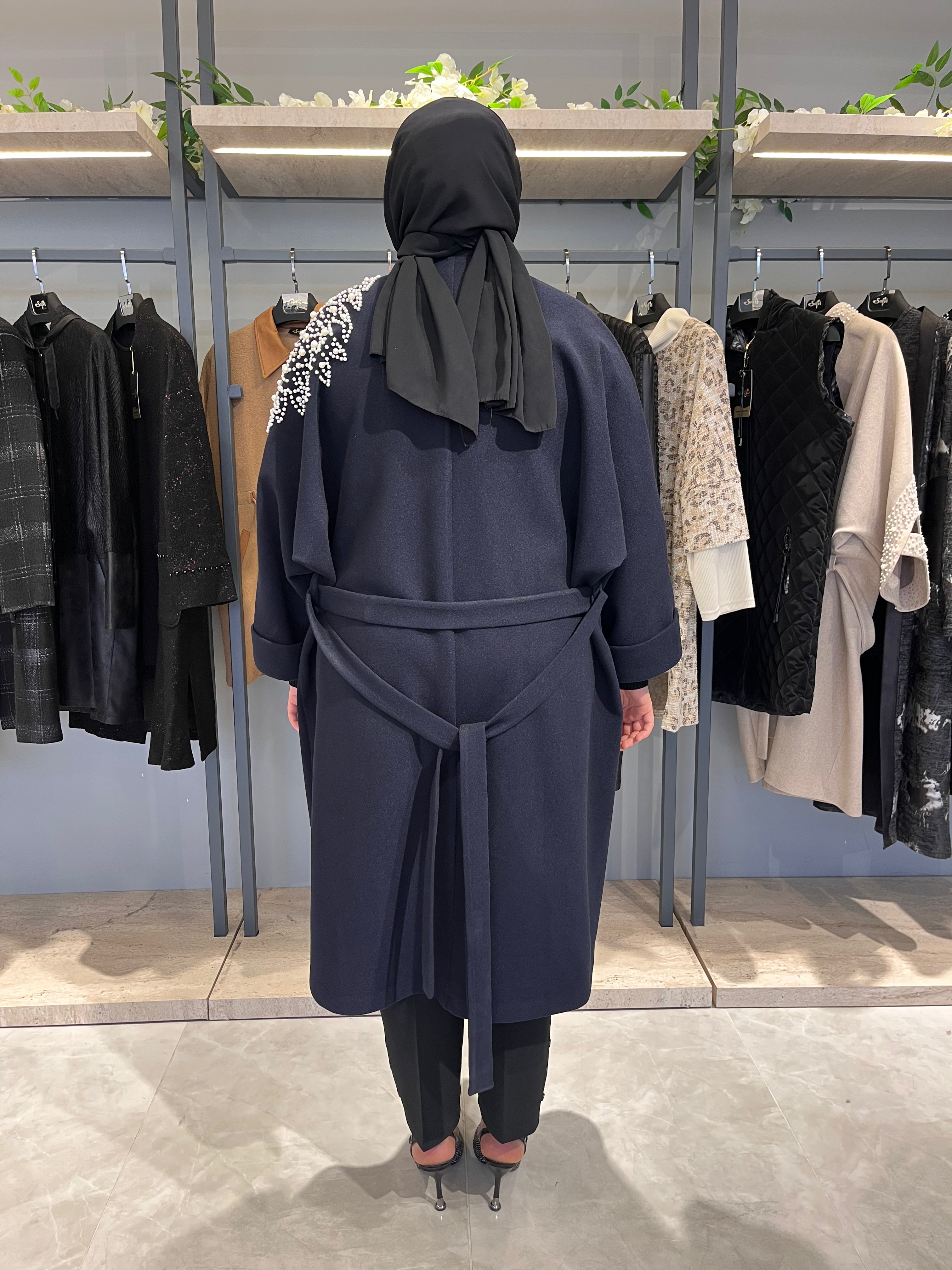 Omuzu Taş İşlemeli İncili Astarsız Reglan Kol Kaban - 26042