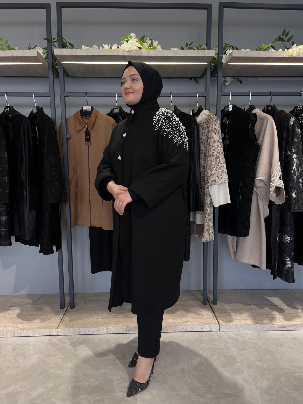 Omuzu Taş İşlemeli İncili Astarsız Reglan Kol Kaban - 26042