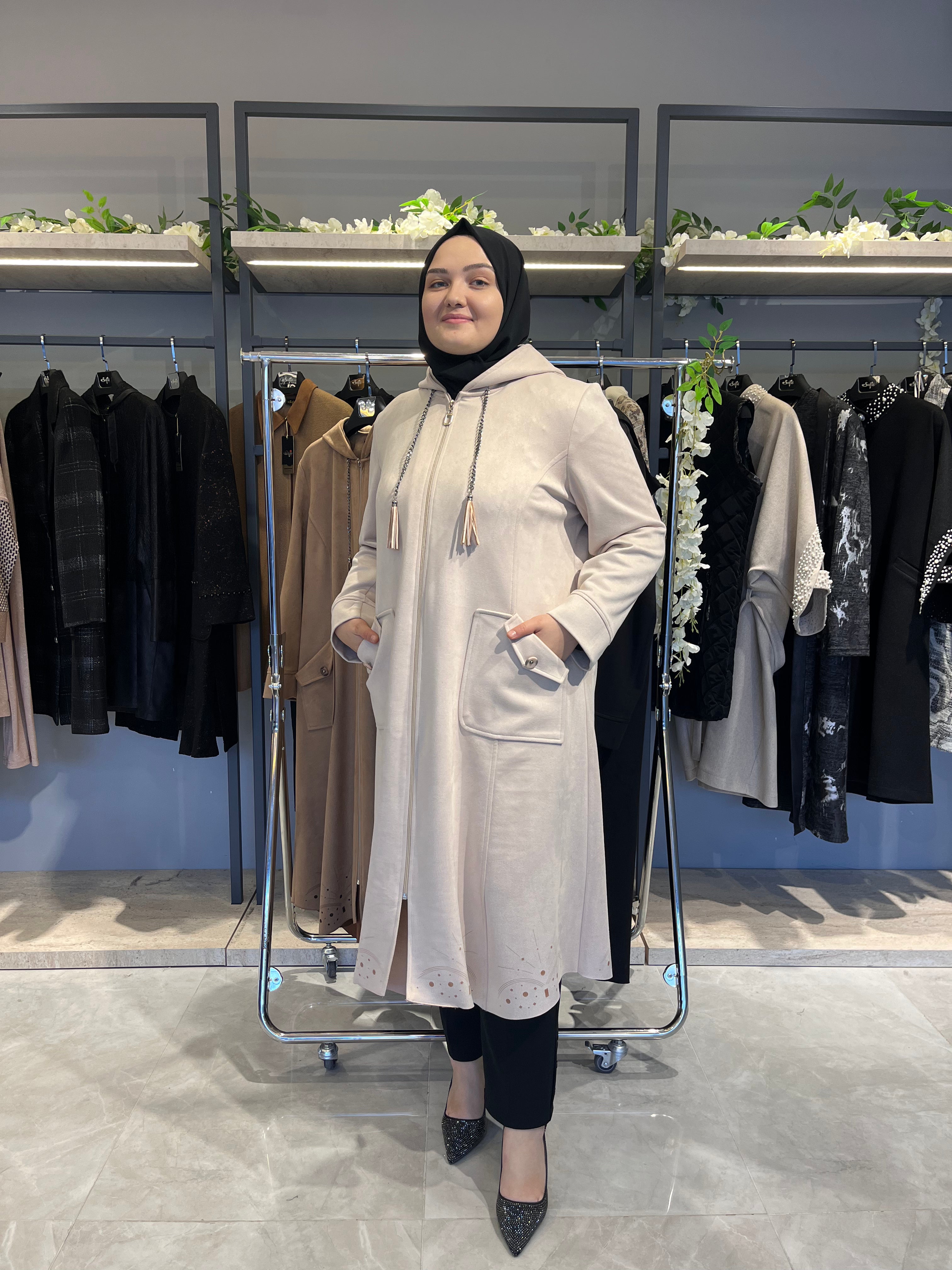 Etek Altı Laser İşlemeli Kapüşonlu Süet Kap  - 26016