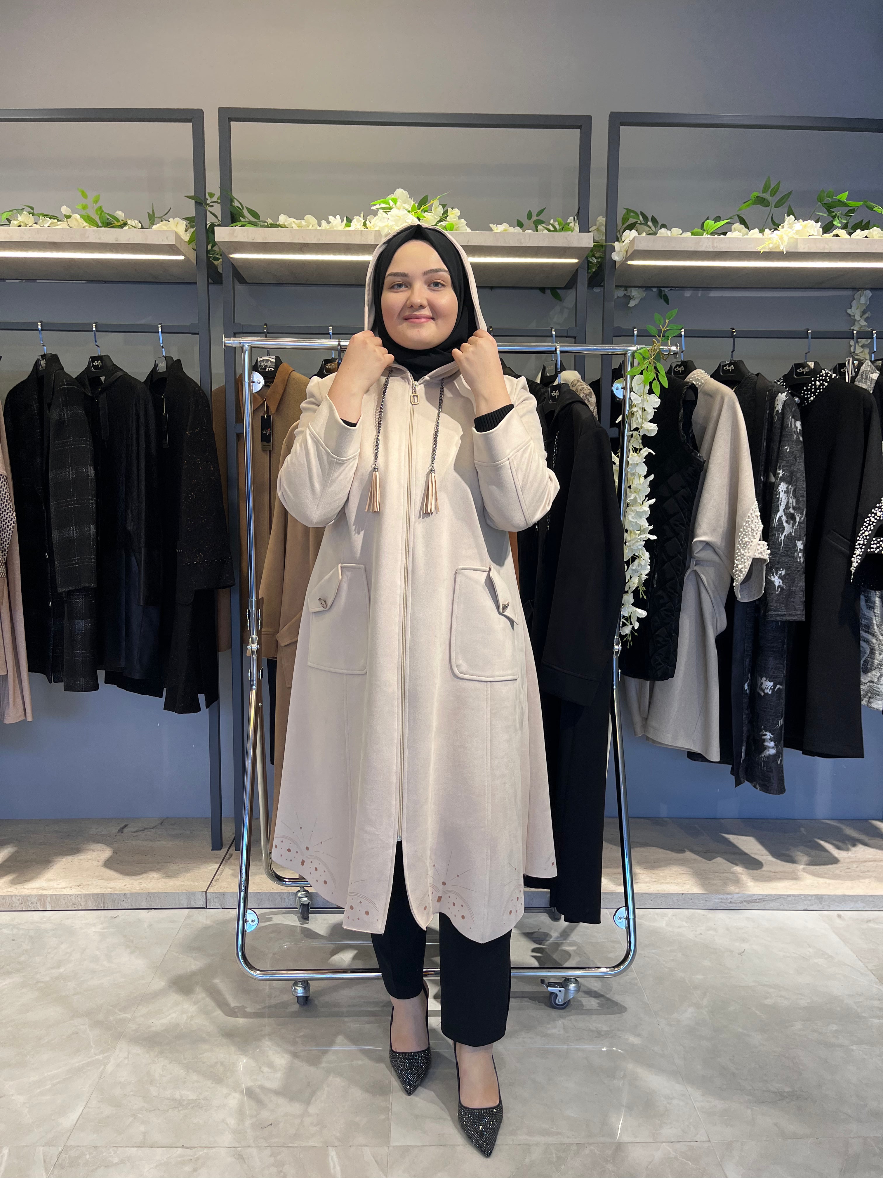 Etek Altı Laser İşlemeli Kapüşonlu Süet Kap  - 26016