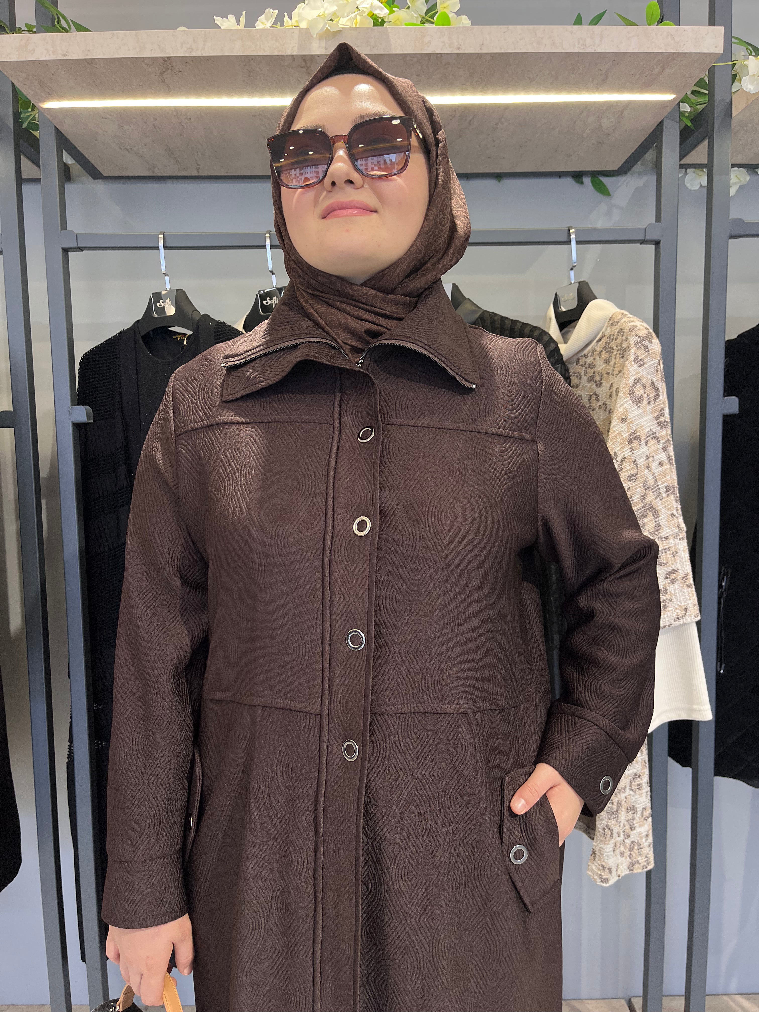 Dik Yaka Fermuarlı Astarsız Örme Kapitone Manto- 26040