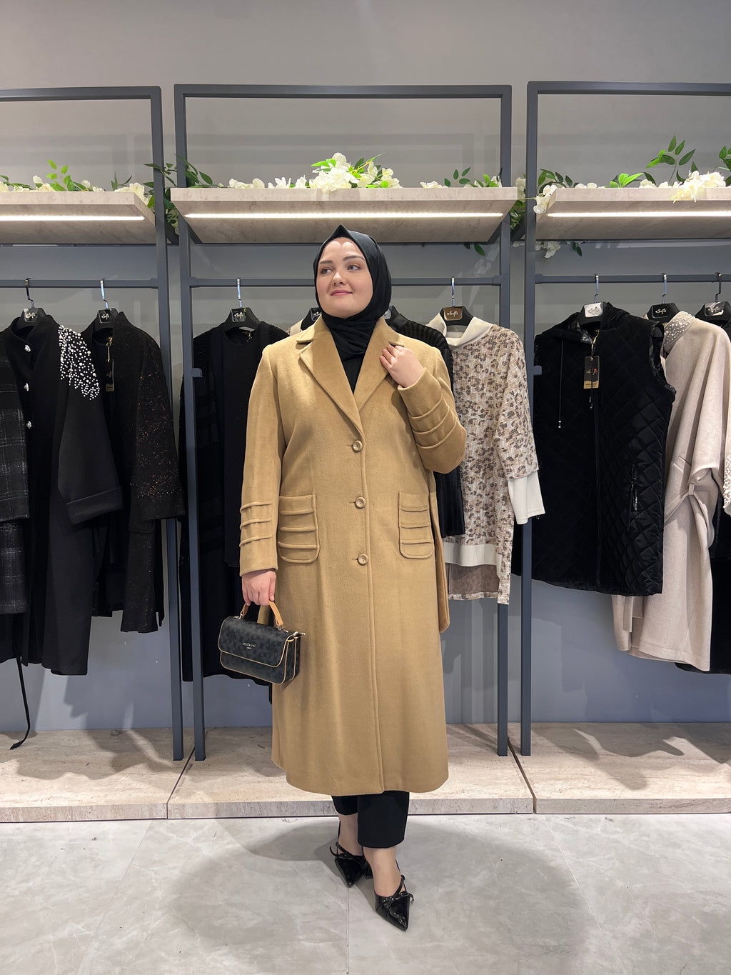 Kolları ve Cebi Nervülü Astarlı Kaban - 4770