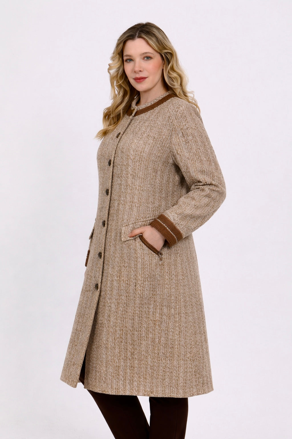 Yakası ve Kolu İşlemeli Düğmeli Örme Kap - 6029